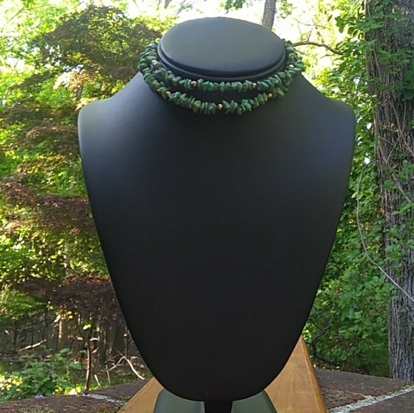 2FT+ VINTAGE All Natural Green Turquoise Chip Necklace **SALE PRICE** - Picture 2 of 12